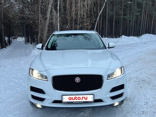 2018 Jaguar F-Pace I, белый, 2900000 рублей, вид 2