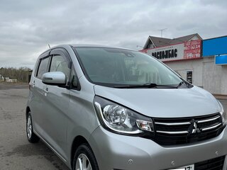 2018 Mitsubishi eK Wagon III Рестайлинг, серебристый, 940000 рублей, вид 1