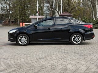2017 Ford Focus III Рестайлинг, чёрный, 1100000 рублей, вид 4