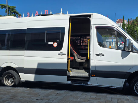 2012 Mercedes-Benz Sprinter Classic, белый, 3200000 рублей, вид 3