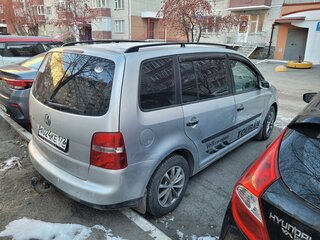 2004 Volkswagen Touran I, серебристый, 520000 рублей, вид 4