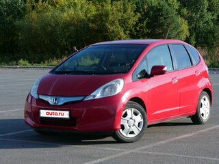 2010 Honda Fit Hybrid II, красный, 749000 рублей, вид 1