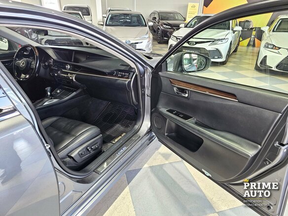 2015 Lexus ES 300h VI Рестайлинг, серый, 2749000 рублей - вид 21
