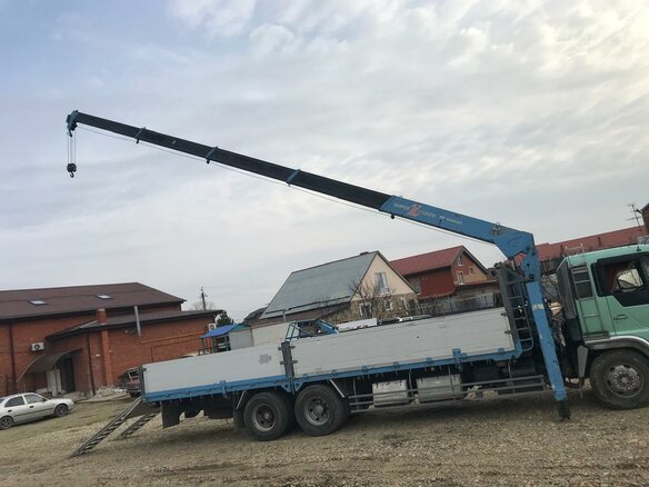 1990 Hino Profia, зелёный, 6200000 рублей - вид 15