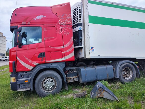2008 Scania 4-Series, красный, 2950000 рублей - вид 4