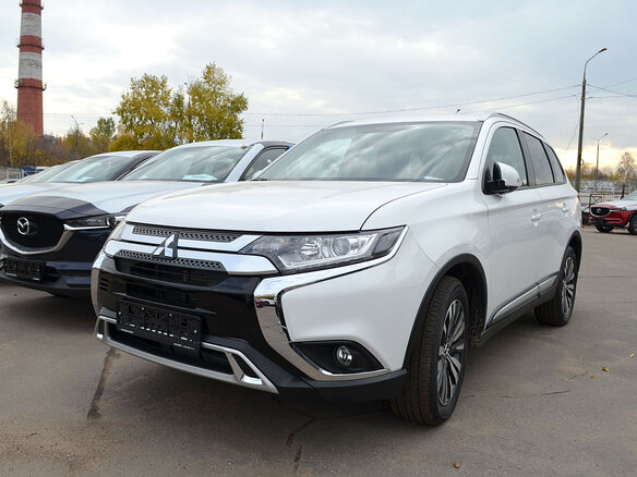 2019 Mitsubishi Outlander III Рестайлинг 3, белый