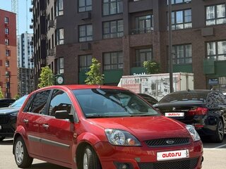 2008 Ford Fiesta Mk5, красный, 350000 рублей, вид 3