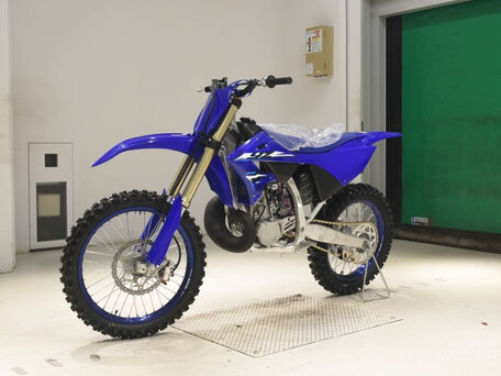 2025 Yamaha YZ250, синий, 900000 рублей, вид 4