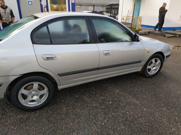 2002 Hyundai Elantra III (XD), серебристый - вид 2