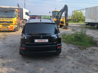 2010 Mitsubishi Outlander II Рестайлинг, чёрный, 1100000 рублей, вид 3