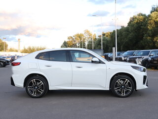 2024 BMW X2 xDrive25i II (U10), белый, 5144000 рублей, вид 4
