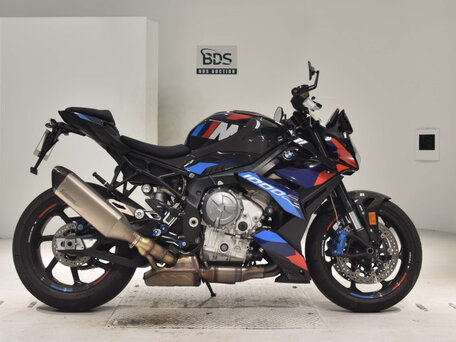 2023 BMW M 1000 R, чёрный, 1900000 рублей, вид 2
