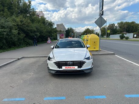 2021 Hyundai Sonata VIII (DN8), белый, 1640000 рублей, вид 2