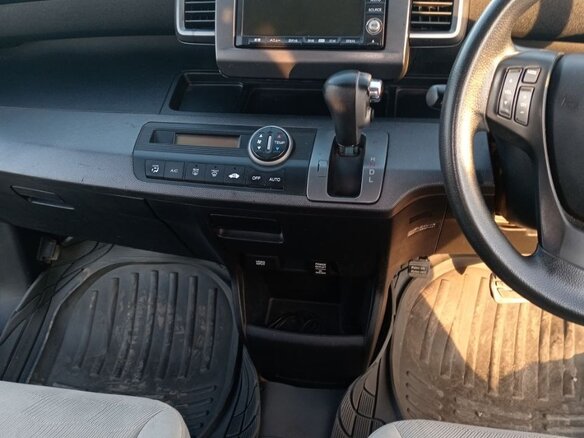 2008 Honda Freed I, пурпурный, 1190000 рублей - вид 13