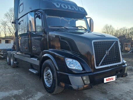 2005 Volvo VNL, чёрный, 2200000 рублей, вид 4