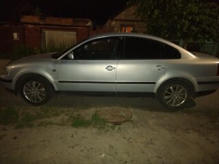 1998 Volkswagen Passat B5, серебристый, 370000 рублей, вид 3