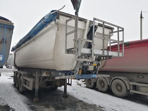 2018 Schmitz Cargobull SKI, серебристый - вид 1
