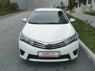 2013 Toyota Corolla XI (E160, E170, E180), белый, 1450000 рублей, вид 1