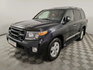 2015 Toyota Land Cruiser 200 Series Рестайлинг 1, чёрный, 4049000 рублей, вид 1