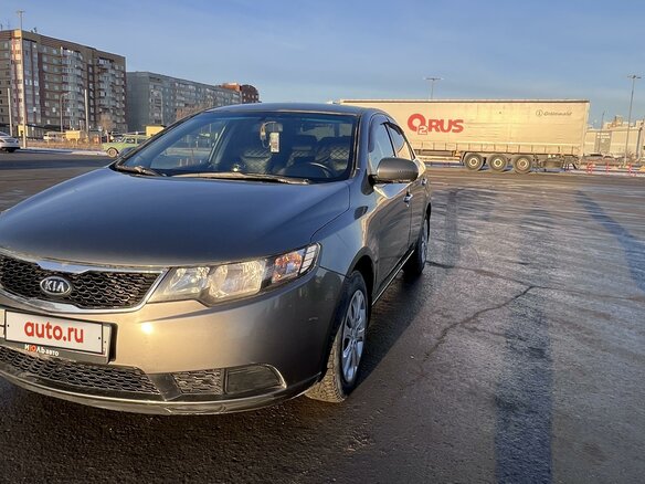 2011 Kia Cerato 5-speed II, серый, 920000 рублей - вид 1