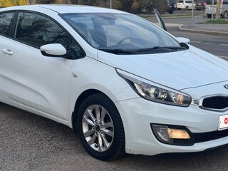2013 Kia Ceed II, белый, 1130000 рублей, вид 4