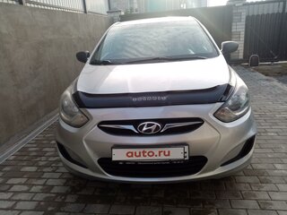 2012 Hyundai Solaris I, серебристый, 850000 рублей, вид 2