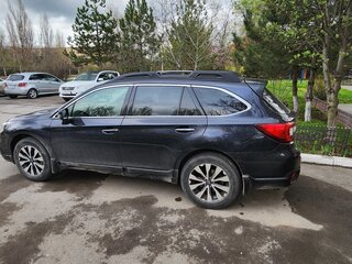 2015 Subaru Outback V, серый, 2300000 рублей, вид 4