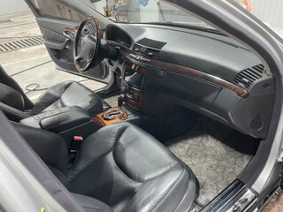 2004 Mercedes-Benz S-Класс 500 7-speed IV (W220) Рестайлинг, серебристый, 1520000 рублей, вид 5
