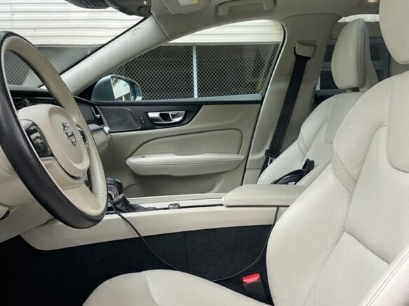 2020 Volvo S60 III, серый - вид 13