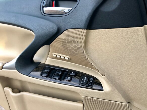 2008 Lexus IS 300 II Рестайлинг, белый - вид 23