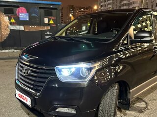 2018 Hyundai H-1 II Рестайлинг 2, коричневый, 3600000 рублей, вид 2
