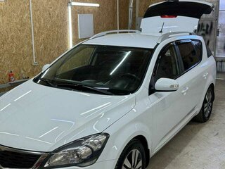 2011 Kia Ceed I Рестайлинг, белый, 980000 рублей, вид 2