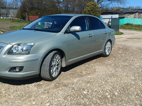 2008 Toyota Avensis II Рестайлинг, зелёный, 760000 рублей