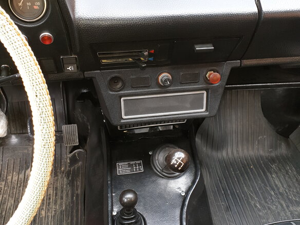 1977 Lada (ВАЗ) 2121 (4x4) I, жёлтый - вид 6