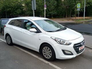 2016 Hyundai i30 II Рестайлинг, белый, 730000 рублей, вид 3