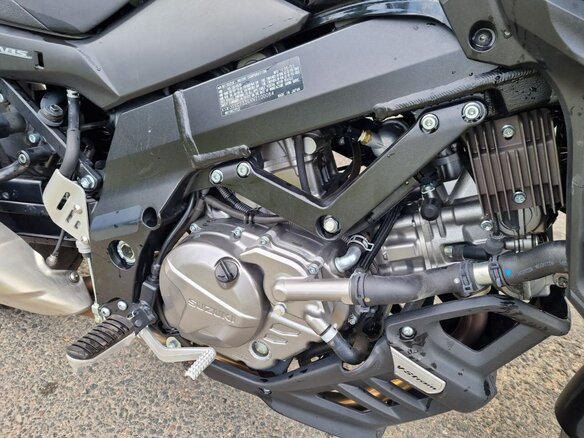 2022 Suzuki V-Strom DL 650, чёрный, 1000000 рублей - вид 10