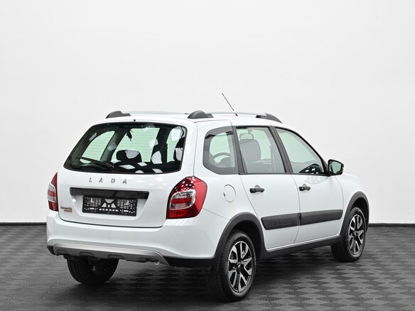 2025 Lada (ВАЗ) Granta Cross I Рестайлинг, белый, 899000 рублей - вид 1