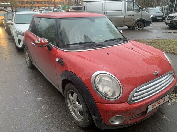 2009 Mini Hatch One II (R56), красный, 690000 рублей - вид 1