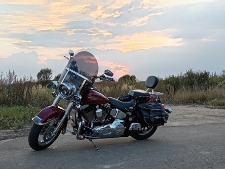 2005 Harley-Davidson Heritage Classic, пурпурный, 900000 рублей, вид 4
