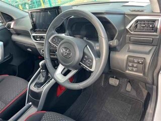 2021 Toyota Raize I, белый, 1100000 рублей, вид 3