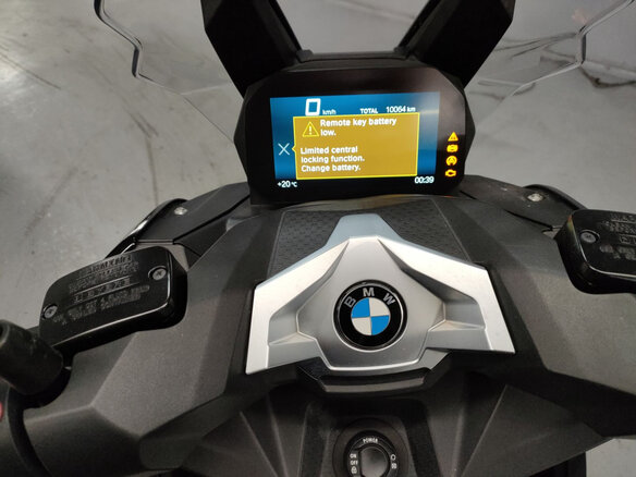 2020 BMW C 400 X, чёрный, 740000 рублей - вид 4