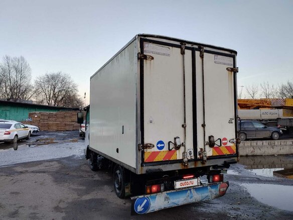 2010 Isuzu Elf (N-series), белый, 1250000 рублей - вид 16