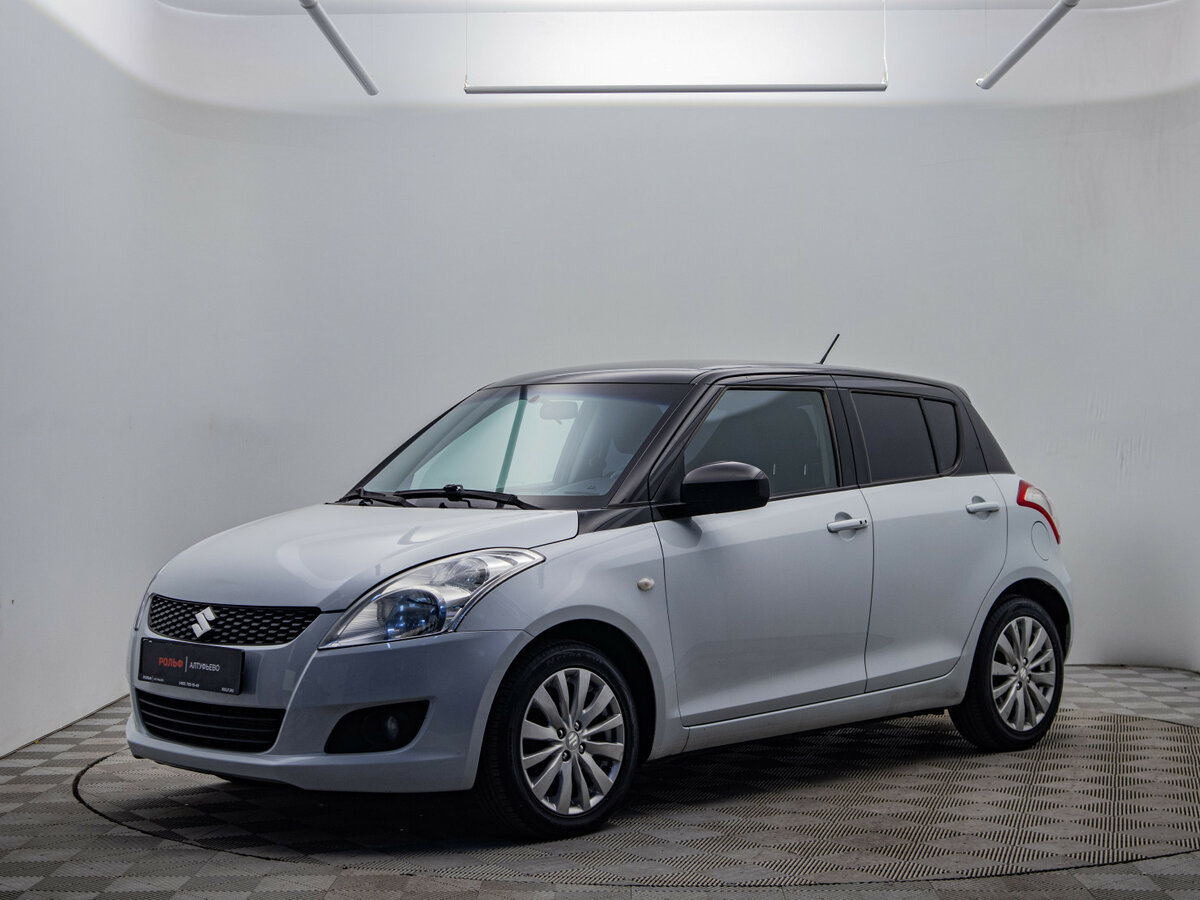 Открыть фотографии: Suzuki Swift IV