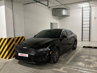 2022 Kia K5 III, чёрный, 2650000 рублей, вид 2