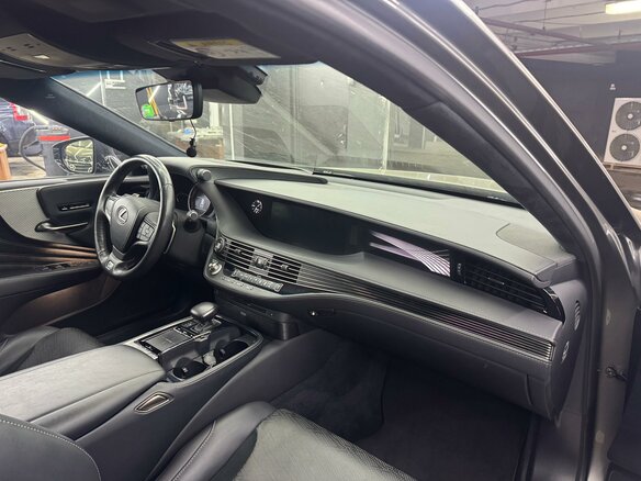 2018 Lexus LS 500 V, серый, 4900000 рублей - вид 15