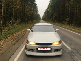 1992 Toyota Mark II VII (X90), белый, 700000 рублей, вид 2
