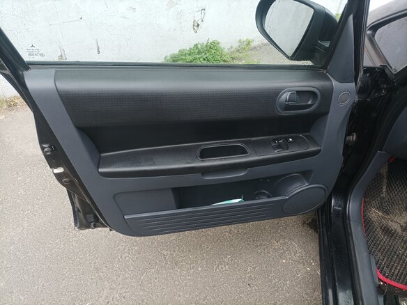 2008 Mitsubishi Colt CZ3 VI (Z20/Z30), чёрный, 350000 рублей - вид 12