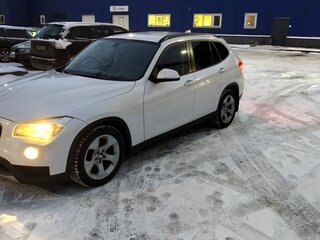 2013 BMW X1 18i I (E84) Рестайлинг, белый, 1590000 рублей, вид 1