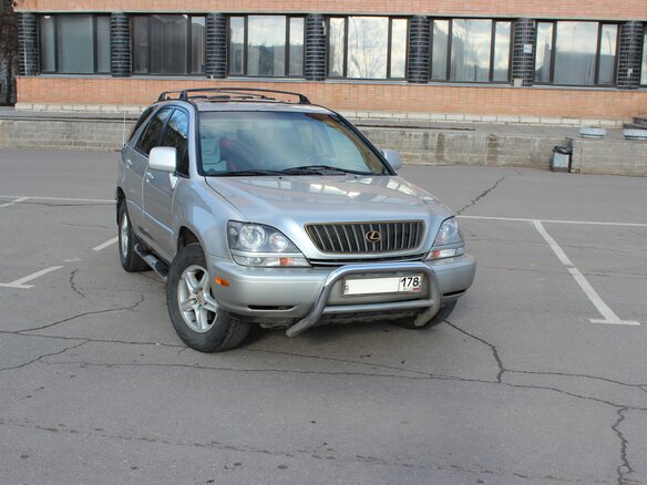 1998 Lexus RX 300 I, серебристый