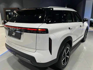 2026 Jaecoo J7 I Рестайлинг, белый, 3049000 рублей, вид 4